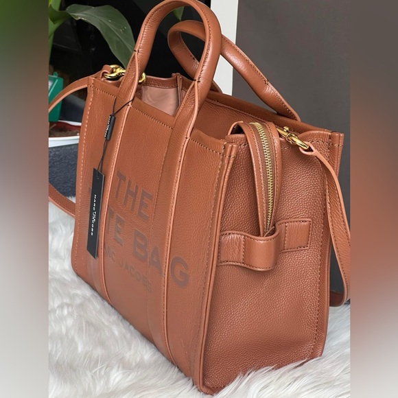 💰SOLD - H004L01PF21 - Marc Jacobs The Leather Medium Tote Bag - Picture 3 of 16